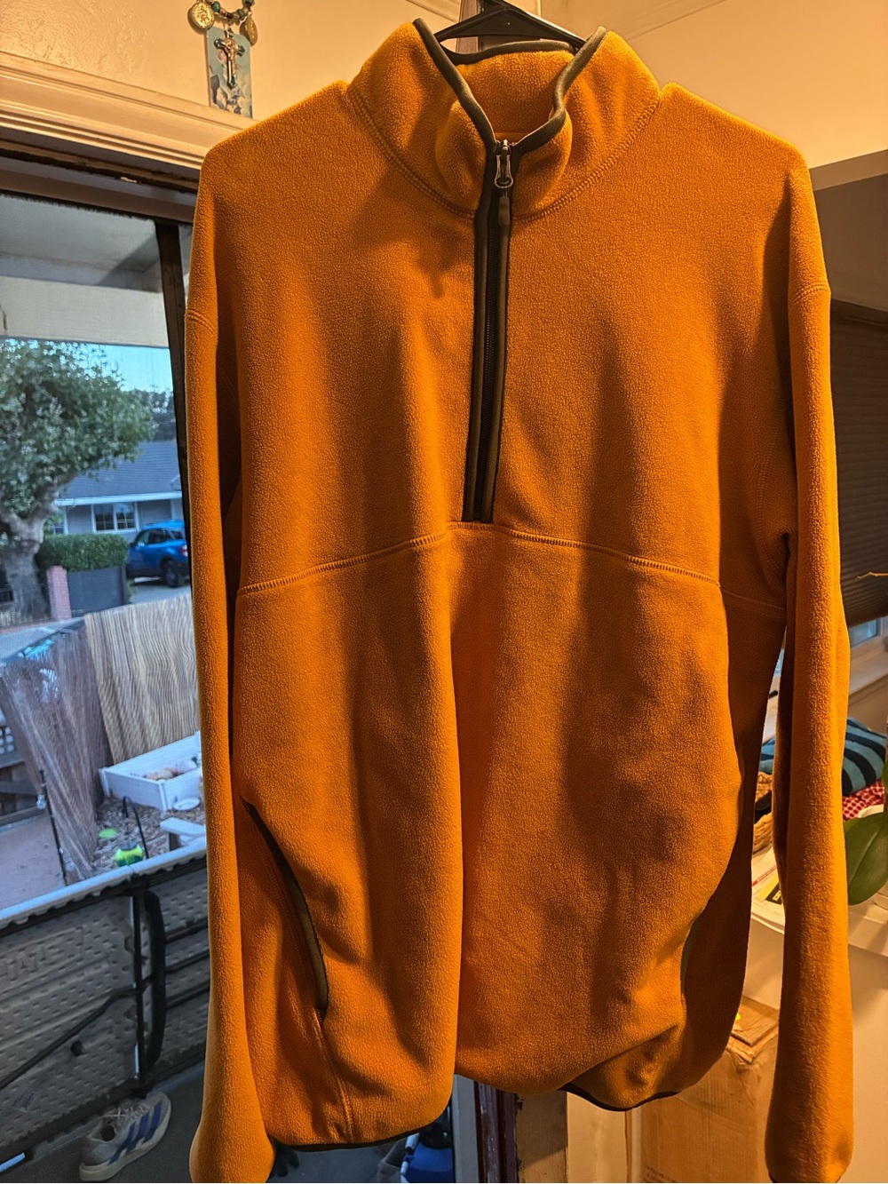 Uniqlo Men's Half-Zip Fleece Pullover - Mustard
